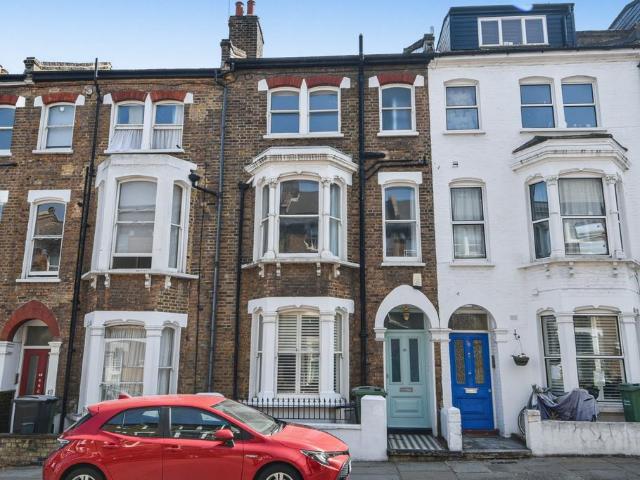 House for sale in Dartmouth Park, Greater London
