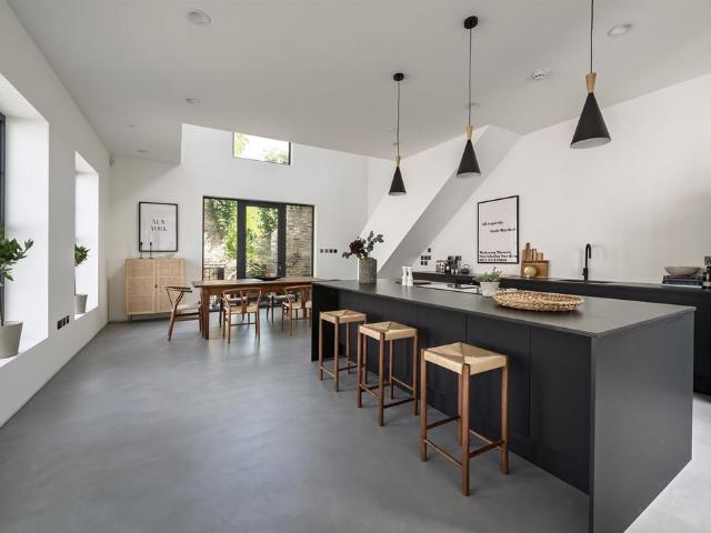 House for sale in Shepherd's Bush, Greater London