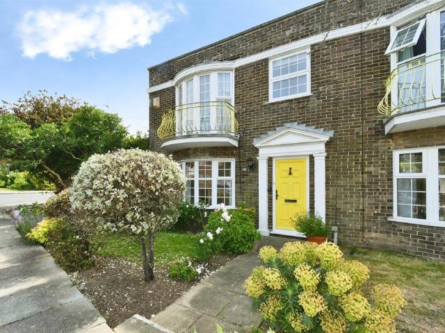 House for sale in Whitehawk, Brighton & Hove