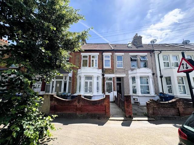 House for sale in London Borough of Ealing, Greater London