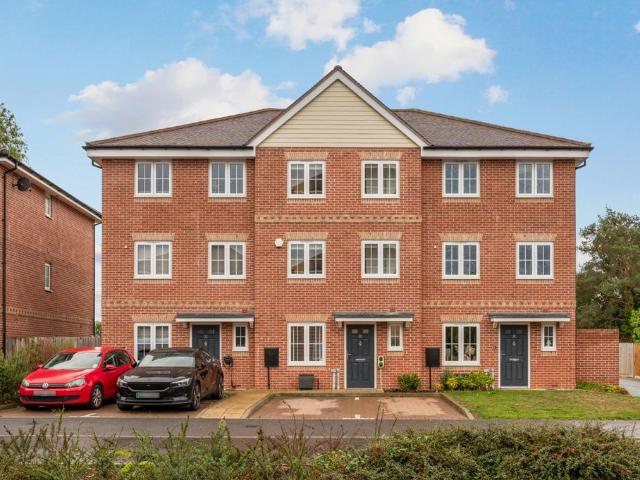 House for sale in Blackhills, Surrey
