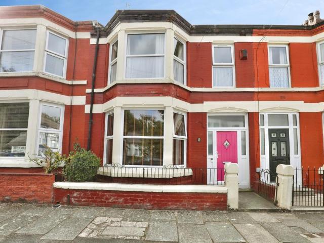 House for sale in Stoneycroft, Calderstones