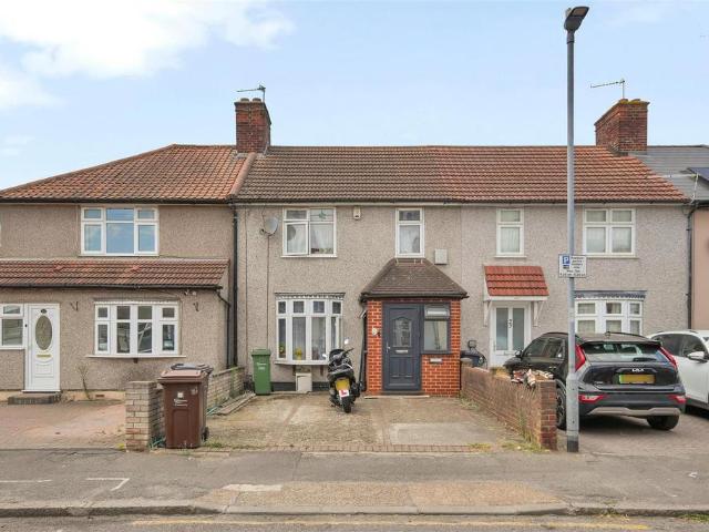 House for sale in Dagenham, Greater London