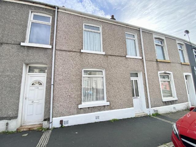 House for sale in Plasmarl, Swansea