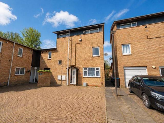 House for sale in Bradwell Common, Milton Keynes