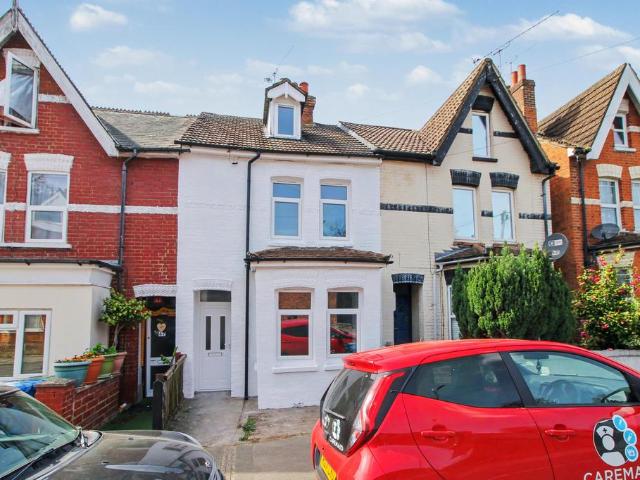 House for sale in Cargate, Aldershot
