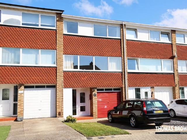 House for sale in Crofton, Greater London