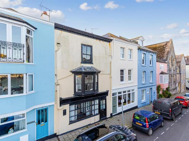 House for sale in Strode, Devon