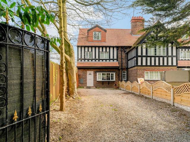 House for sale in Calderstones