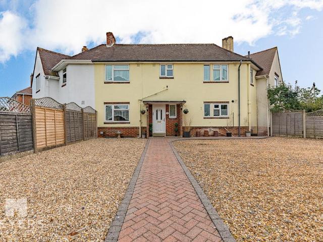 House for sale in Queens Park, Bournemouth