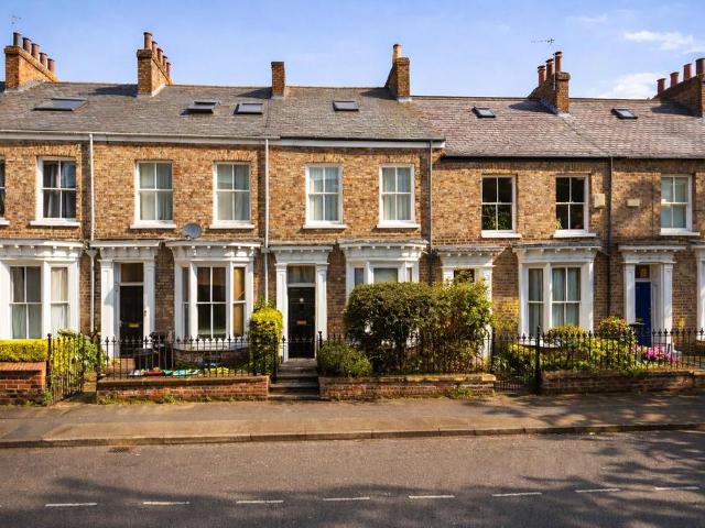 House for sale in The Groves, High Field