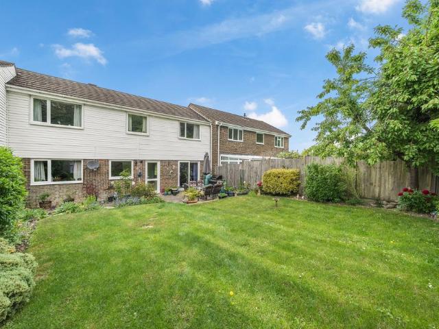 House for sale in Walworth Business Park, Barton Stacey