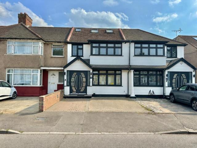 House for sale in Hayes, Greater London