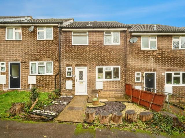 House for sale in The Butts, Kent