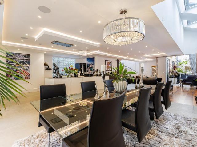 House for sale in Fulham, Sands End