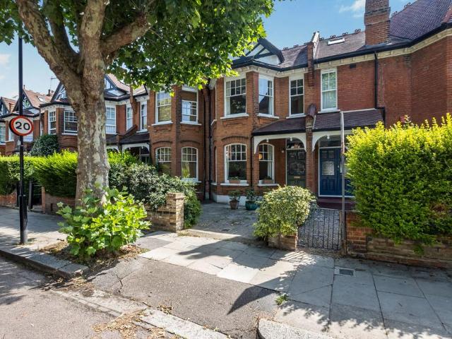 House for sale in Hornsey, Greater London