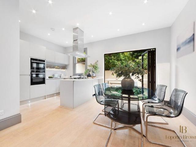 House for sale in College Park, Greater London