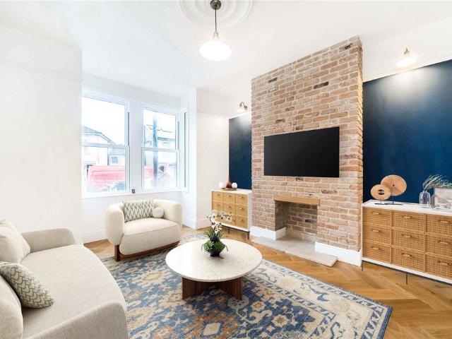 House for sale in Leyton, Greater London