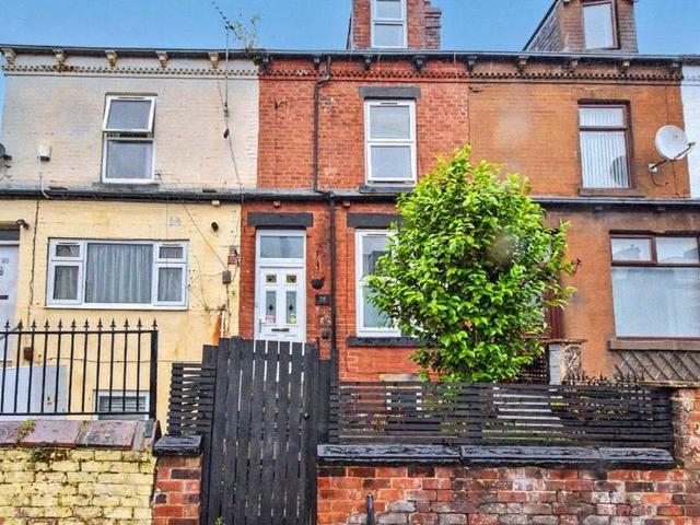 House for sale in Armley, West Yorkshire