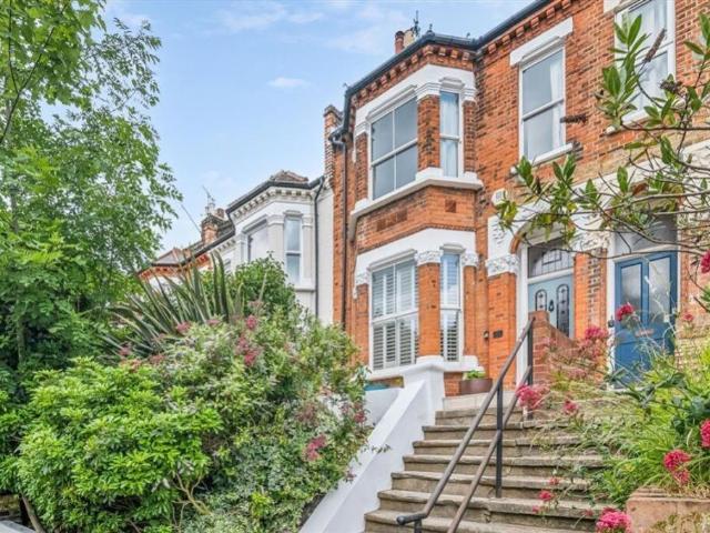 House for sale in Charlton, Greater London