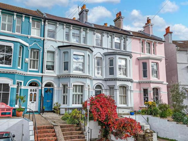 House for sale in Blacklands, Guestling Green