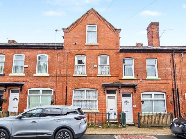House for sale in Georgia, Greater Manchester