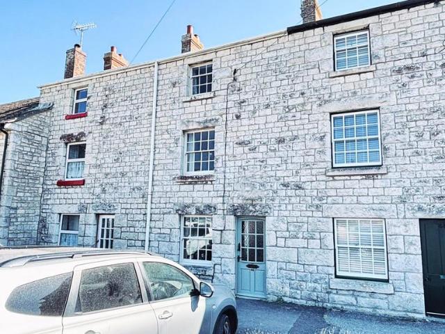 House for sale in Southwell, East Dorset