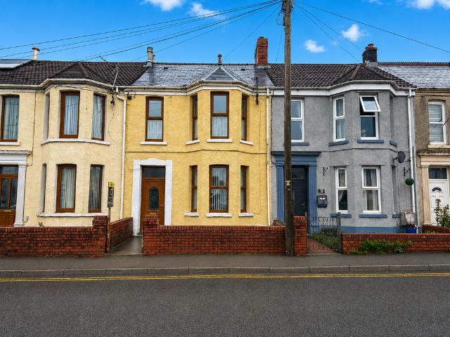 House for sale in Tir-y-dail, Ammanford
