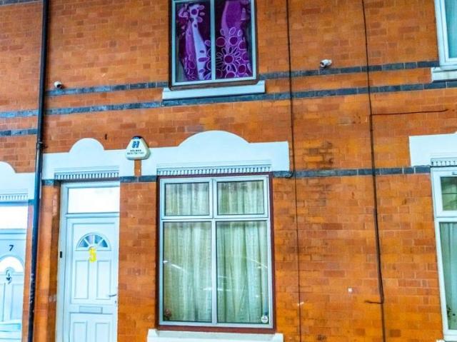 House for sale in Old Wharf, City Of Leicester