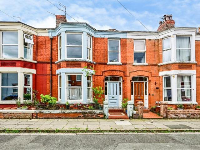 House for sale in Calderstones