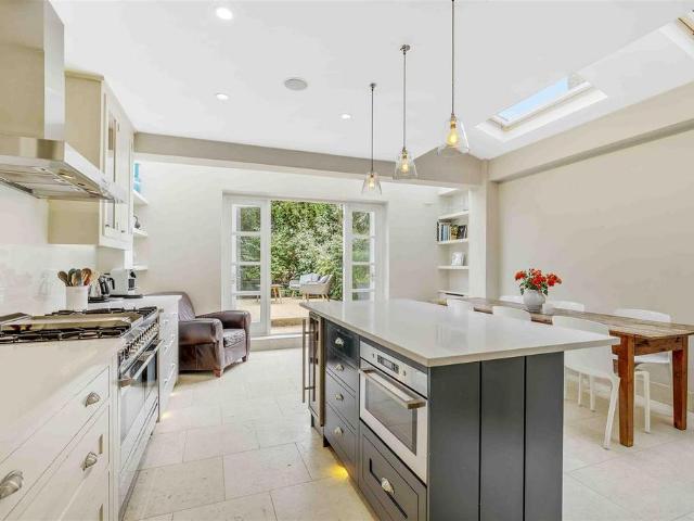 House for sale in Fulham, Greater London
