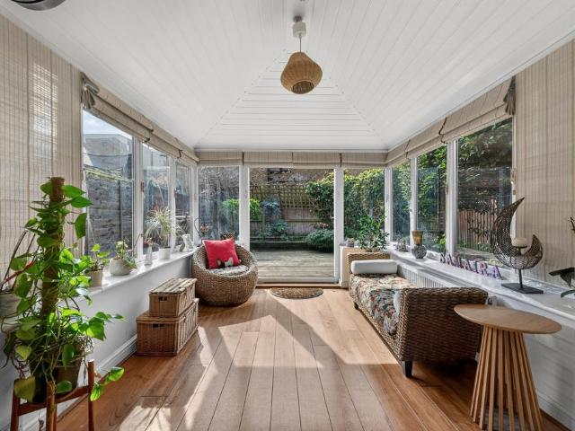 House for sale in Isle Of Dogs, Greater London