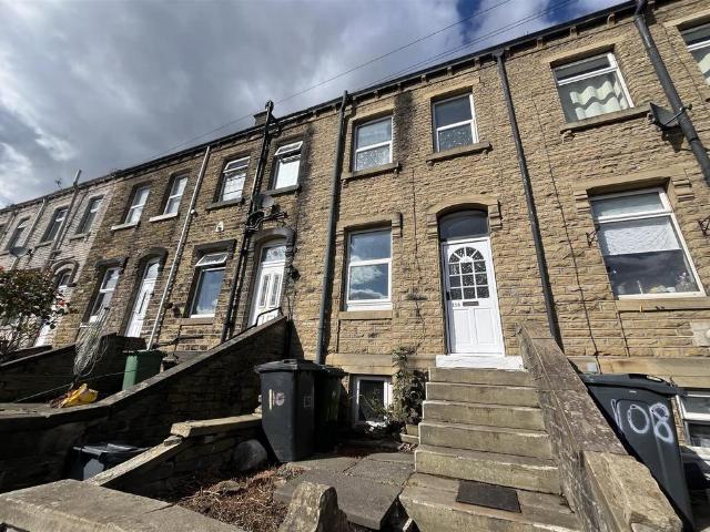 House for sale in Paddock, Milnsbridge