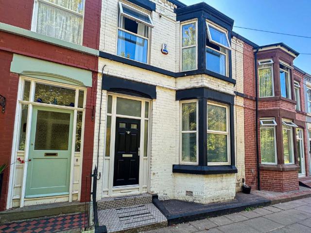 House for sale in Calderstones