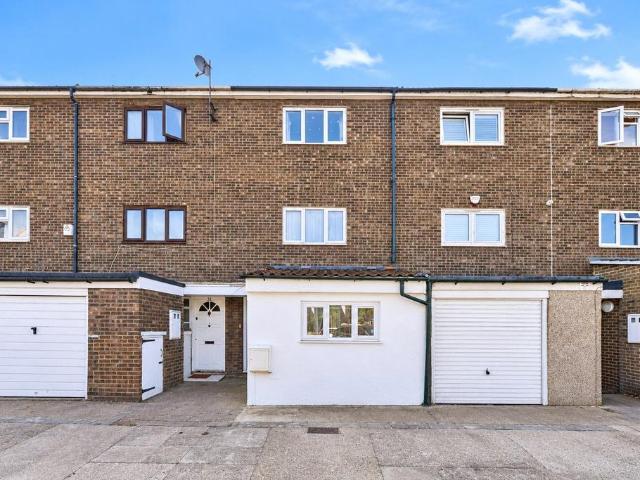 House for sale in Plaistow, Greater London