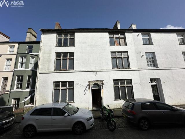 House for sale in Caernarfon