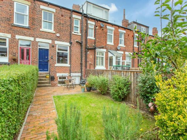 House for sale in Lidgett Park, Leeds
