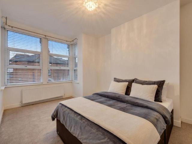 House for sale in Cricklewood, Greater London