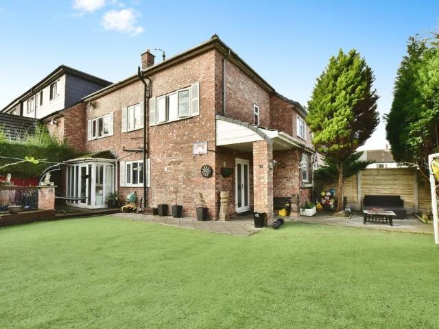 House for sale in Georgia, Greater Manchester