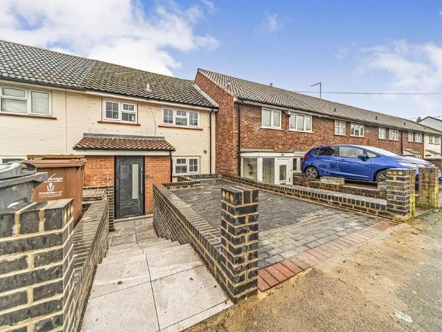 House for sale in Poplars, Shephall