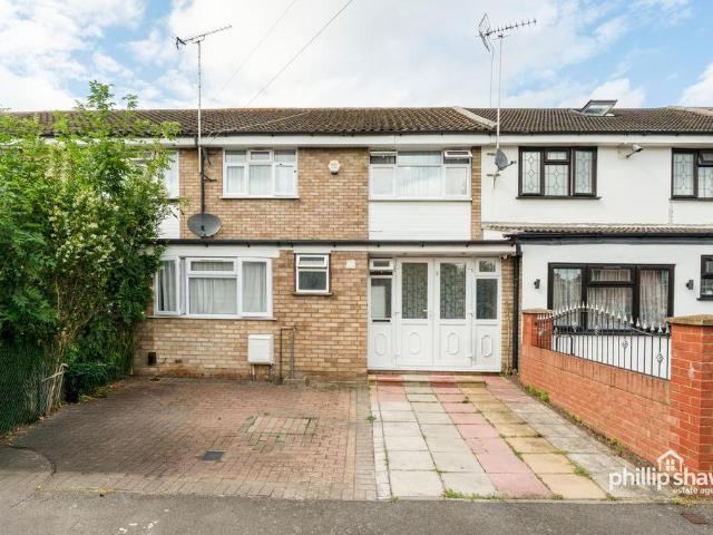 House for sale in Lane, Greater London