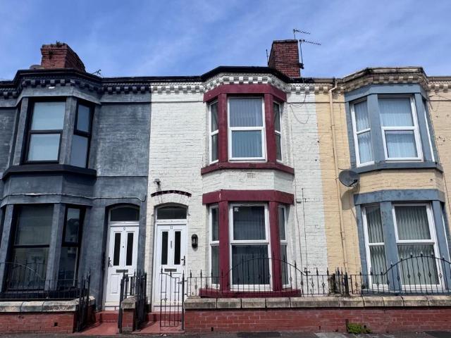 House for sale in Elm Park, Calderstones