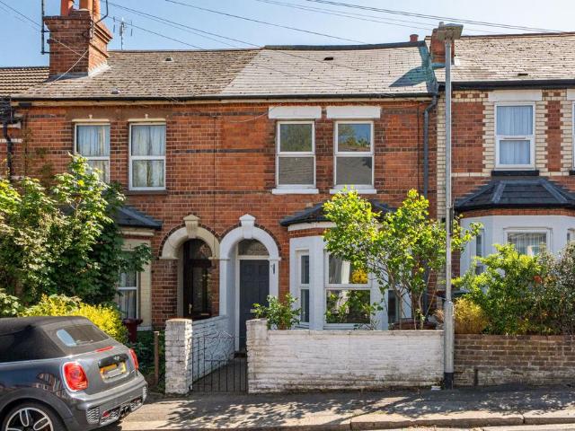 House for sale in Dee Park, Reading