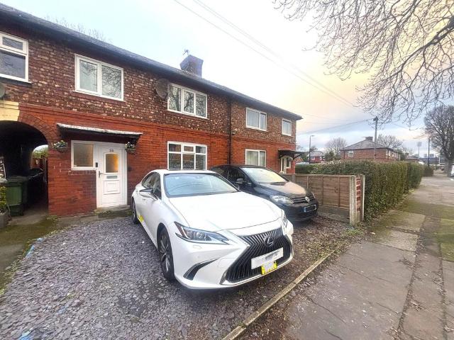 House for sale in Gorse Hill, Trafford Park