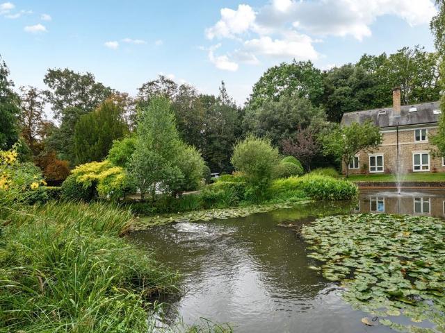 House for sale in Royal Borough of Kingston upon Thames, Greater London
