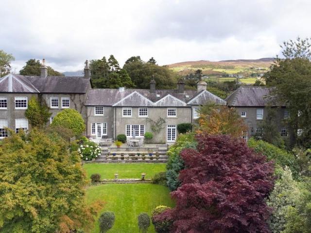 House for sale in Llanrug, Wales
