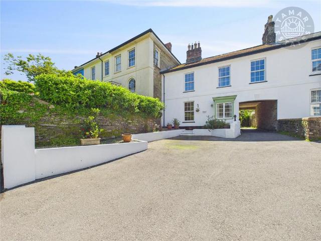 House for sale in Lamellion, Cornwall