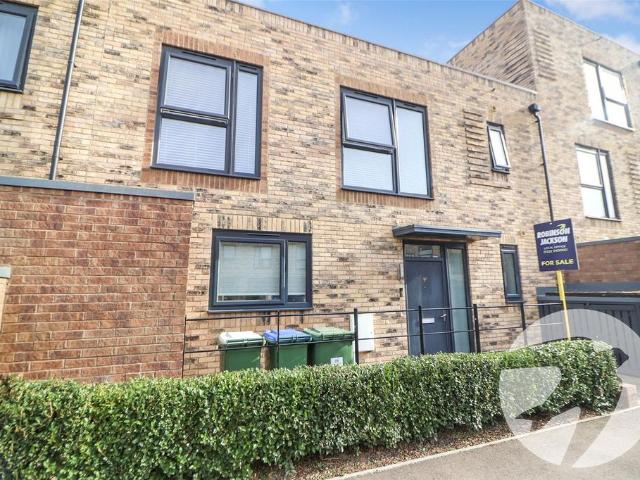 House for sale in The Quarry, Greater London