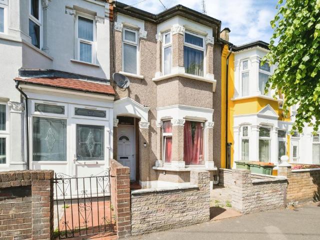 House for sale in Manor Park, Greater London