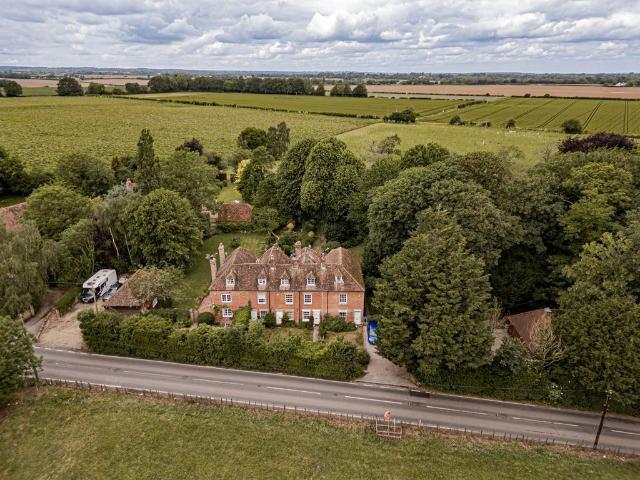 House for sale in Oad Street, Kent